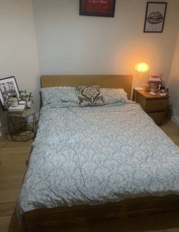 Room Topsham Road in Greater London