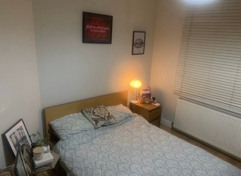 Room Topsham Road in Greater London