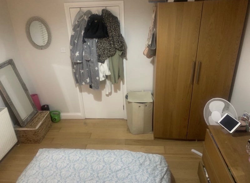 Room Topsham Road in Greater London