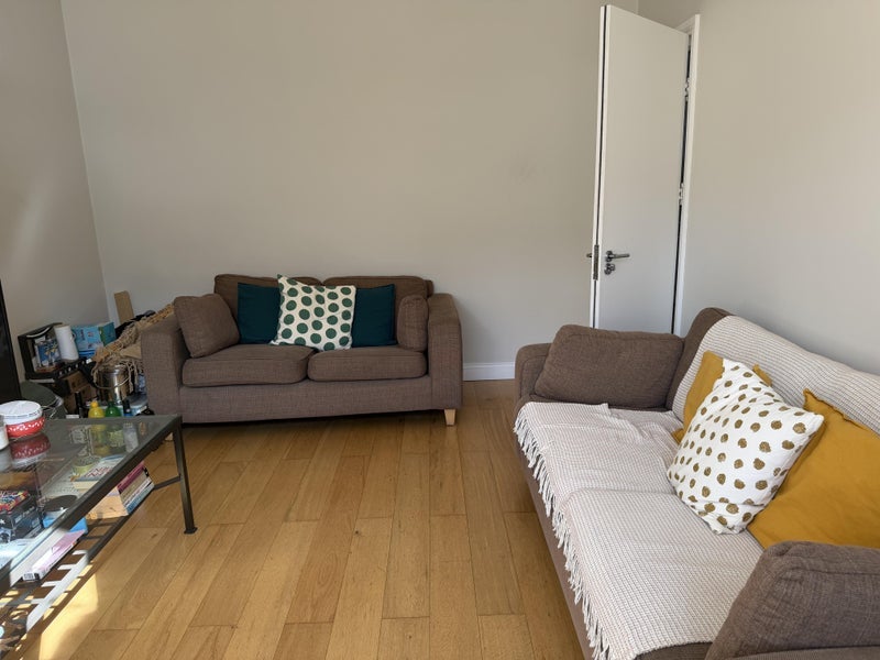 Room Topsham Road in Greater London