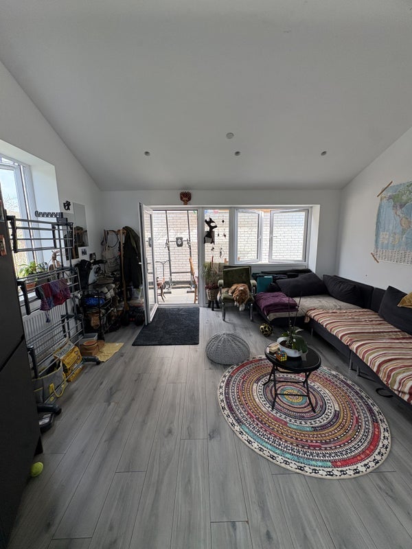 Room Portland Road in Greater London