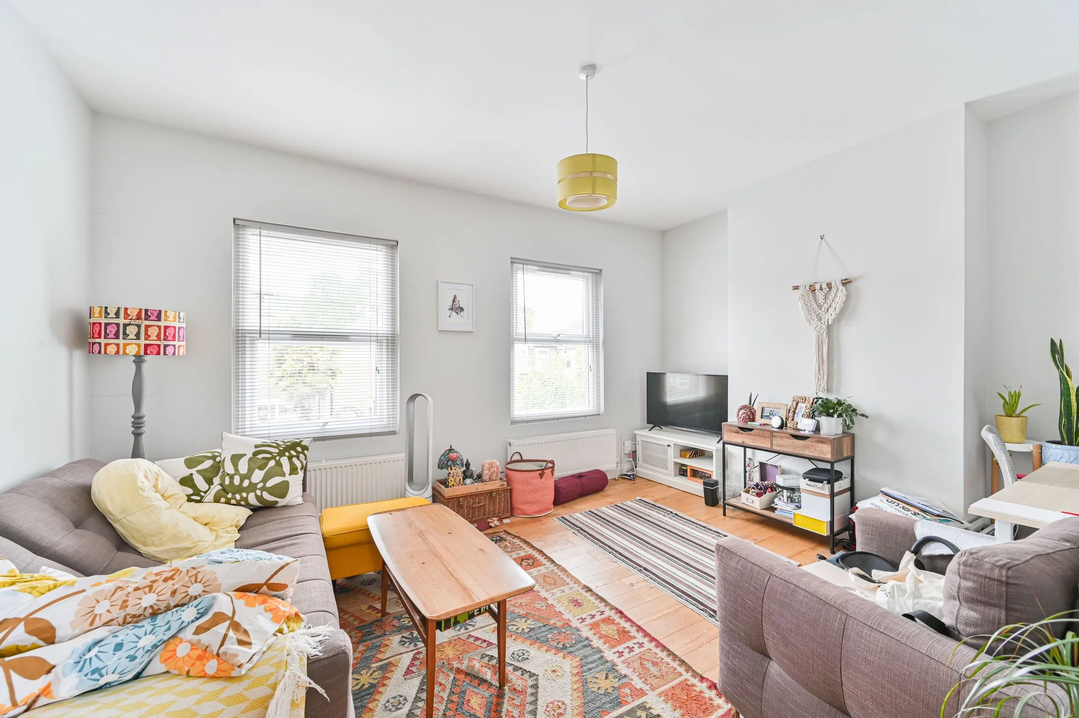Flat Natal Road in Greater London