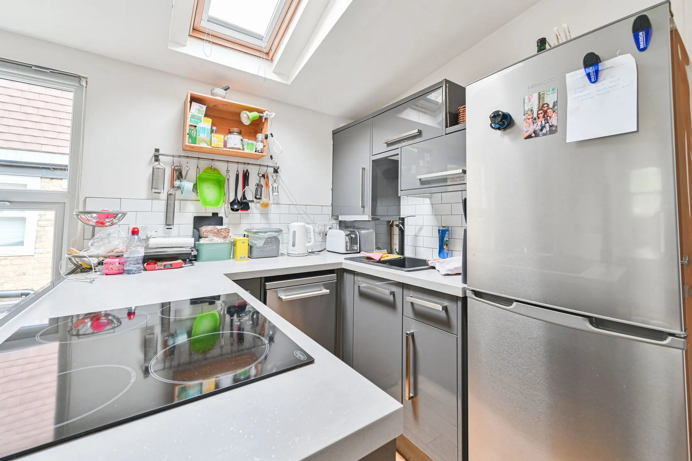 Flat Natal Road in Greater London