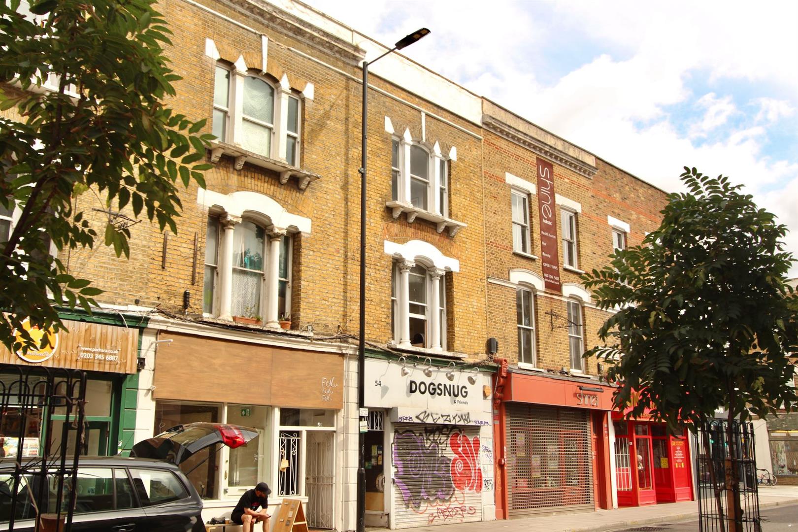 Flat Stoke Newington Church Street in Greater London