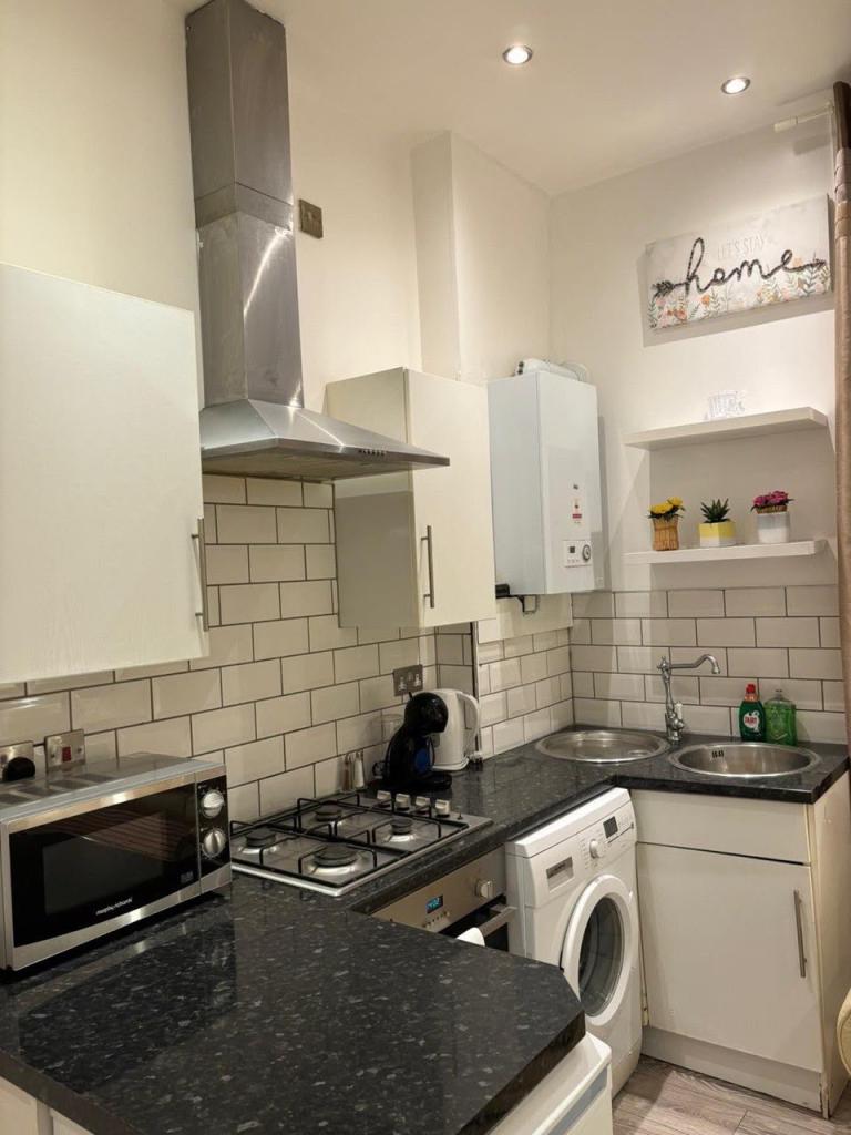 Flat Westover Road in Bournemouth