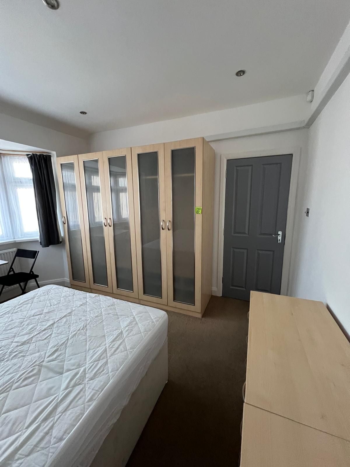 Room Ascot Gardens in Greater London