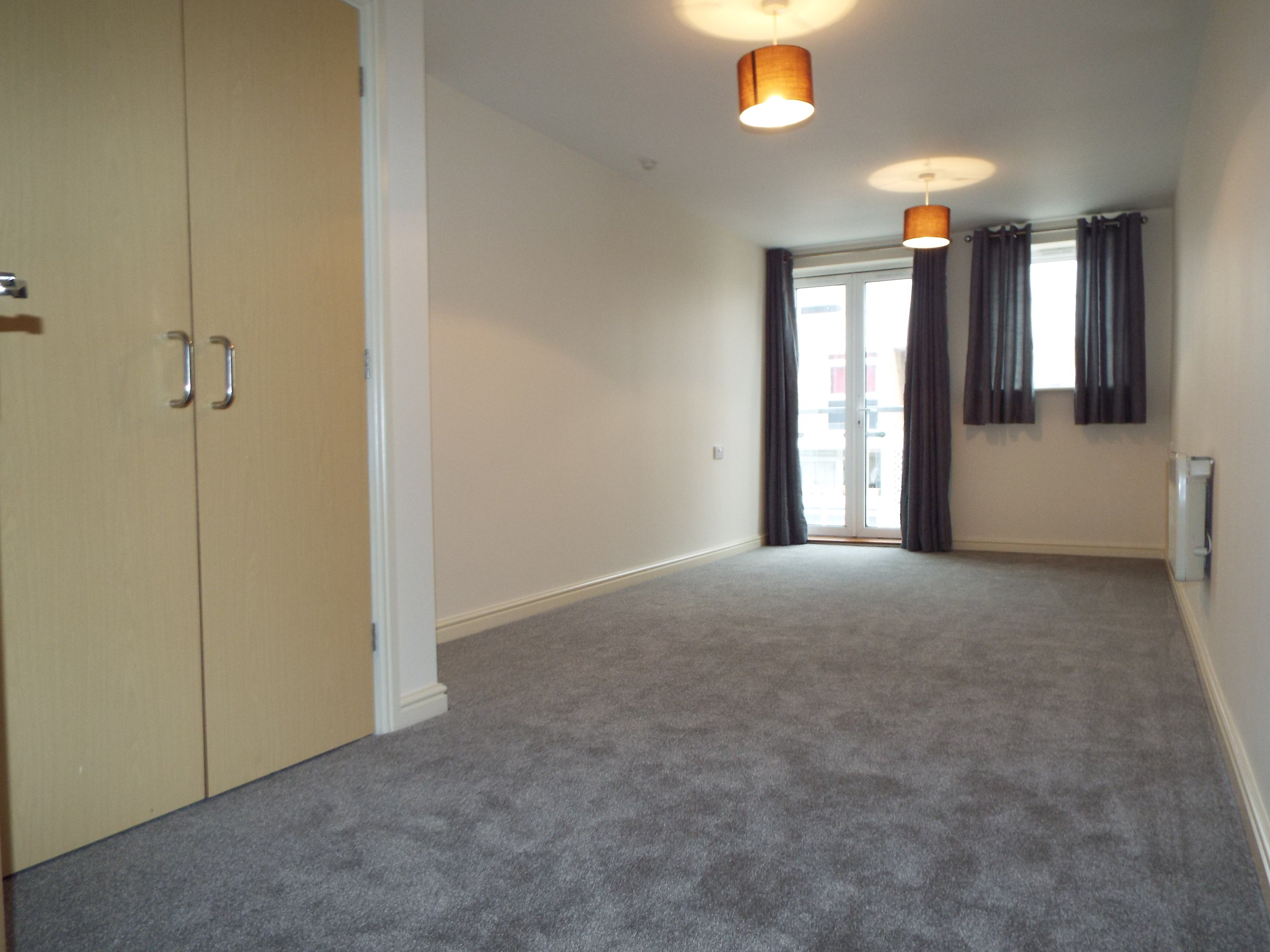 Flat Castle Way in Southampton