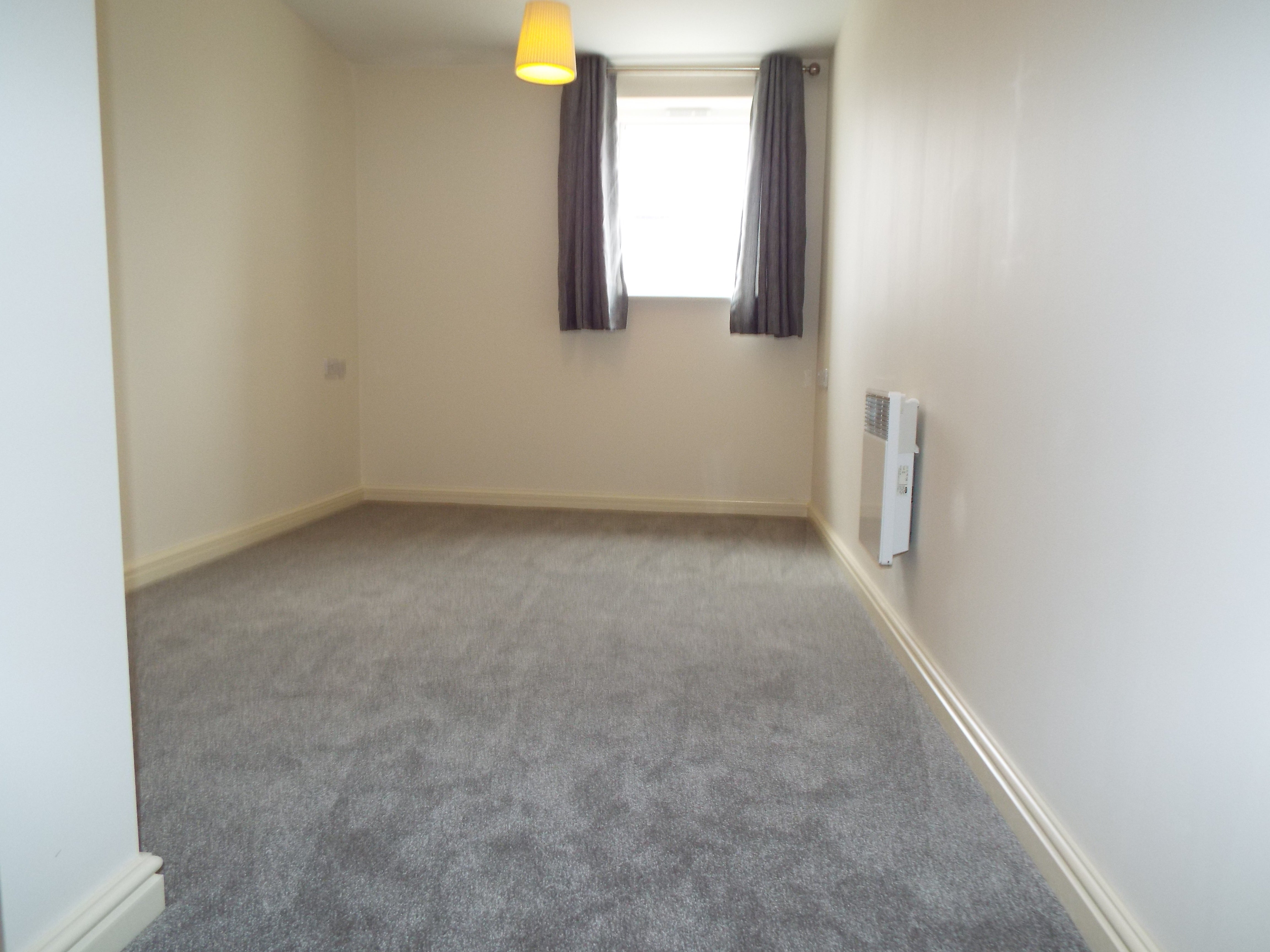 Flat Castle Way in Southampton