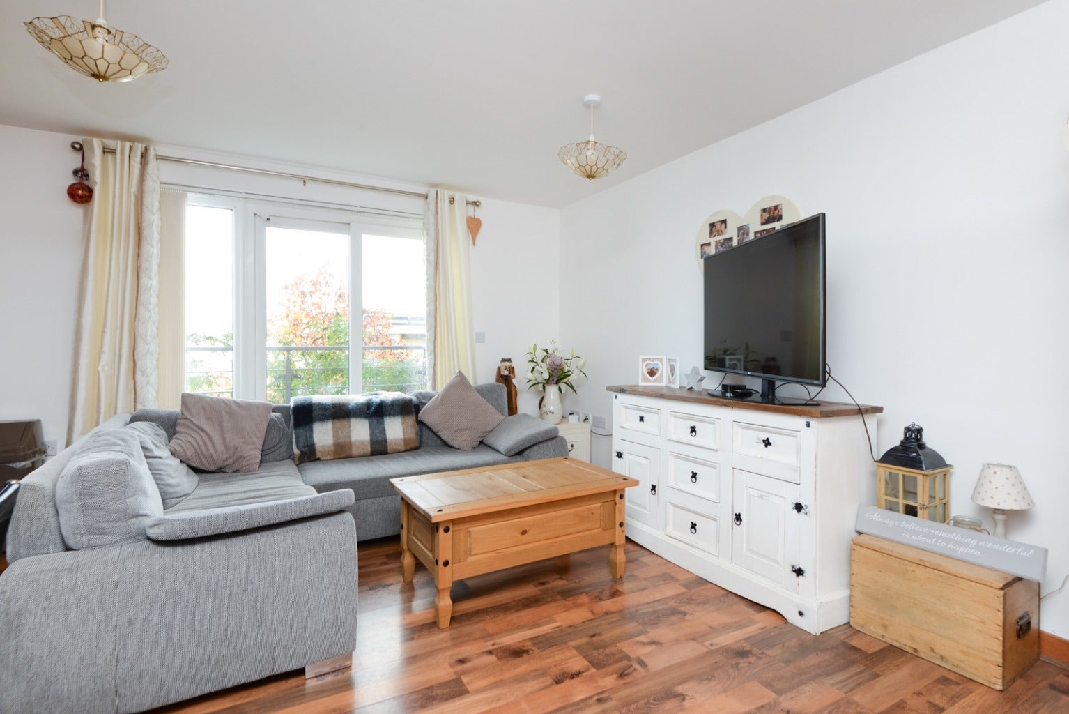 Flat Arundel Square in Maidstone