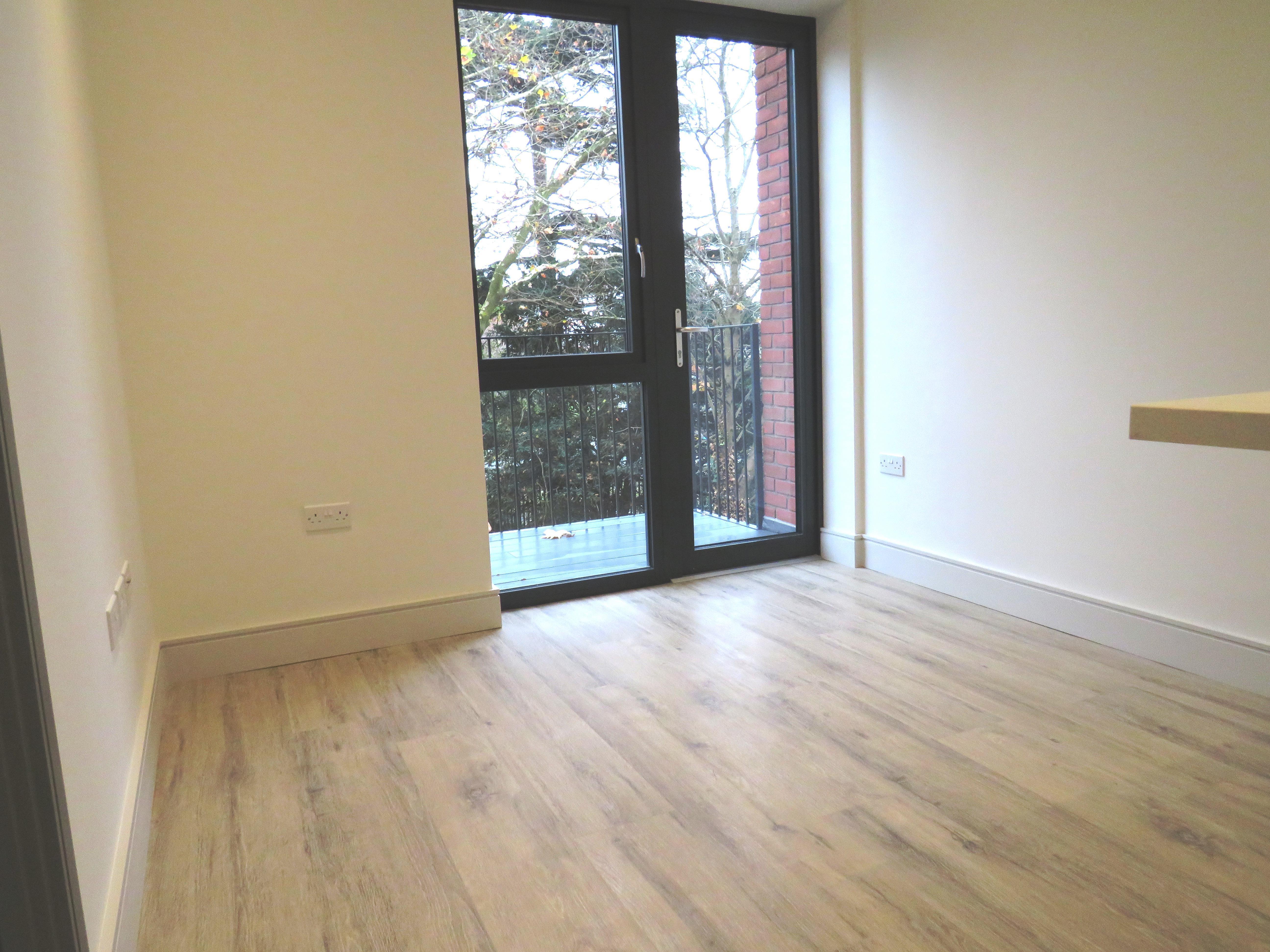 Flat Upton Road in Slough