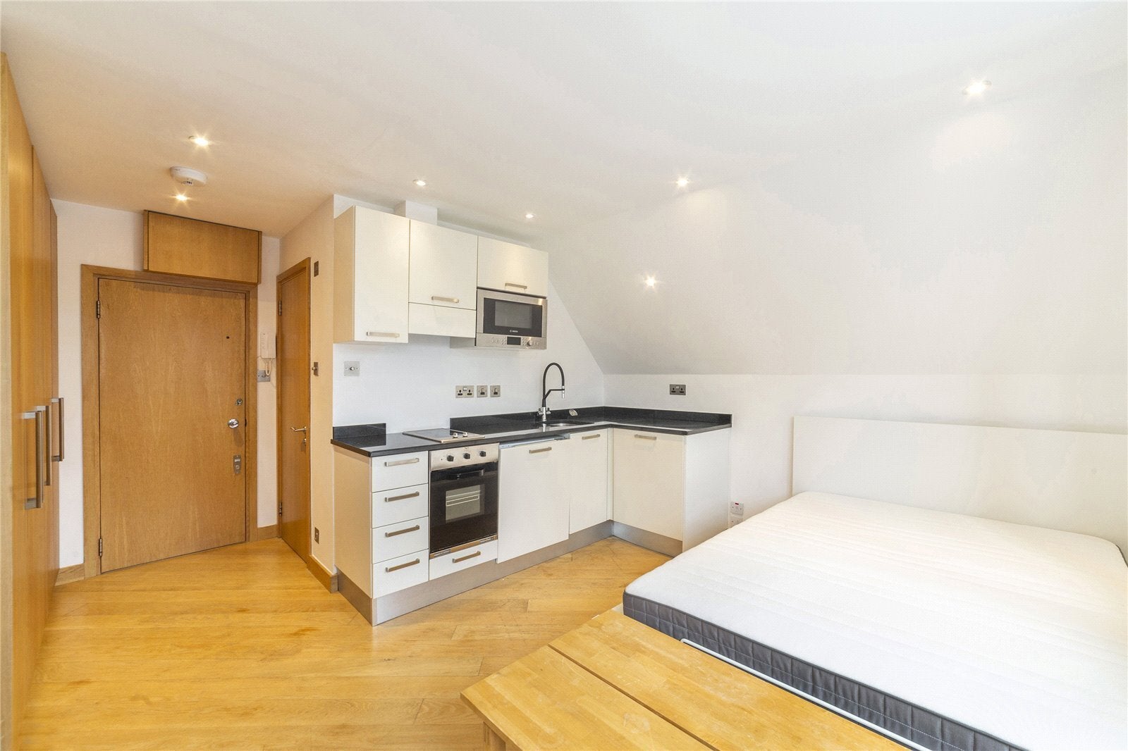 Flat Frognal in Greater London