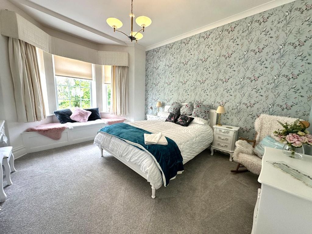 Flat Chesterfield Road in Sefton