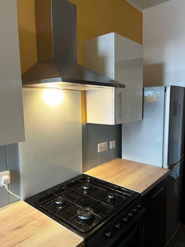 Flat Appin Road in Glasgow