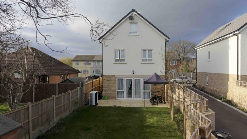 Room Leywood Close in Braintree