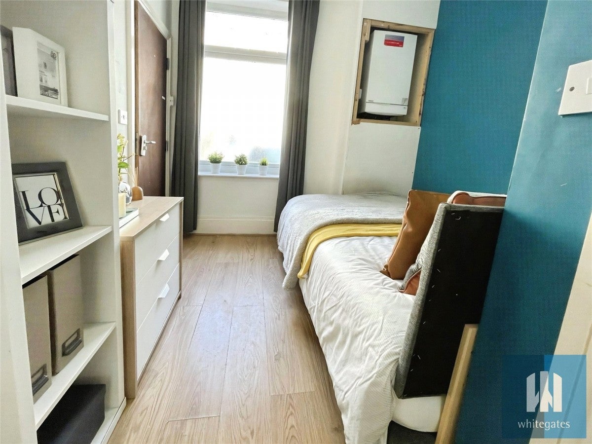 Flat Fenton Road in Kirklees