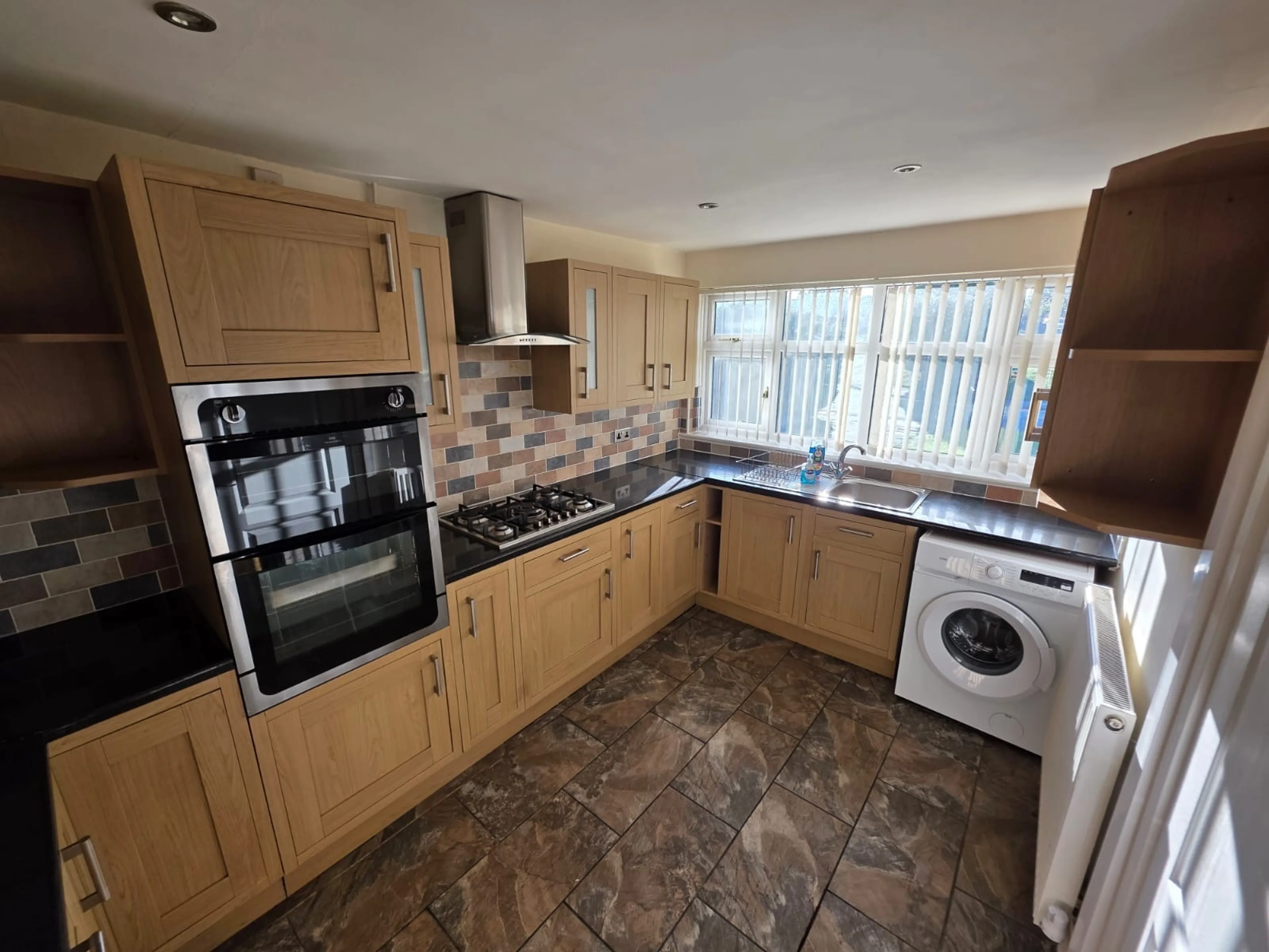House Bridgnorth Grove in Willenhall