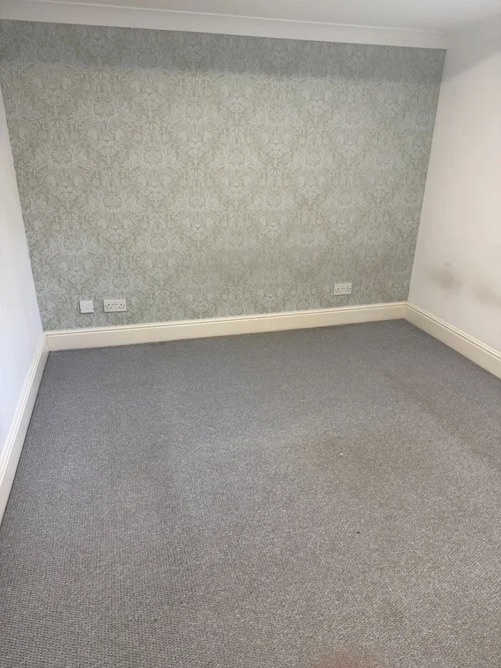 Flat Westferry Road in Greater London