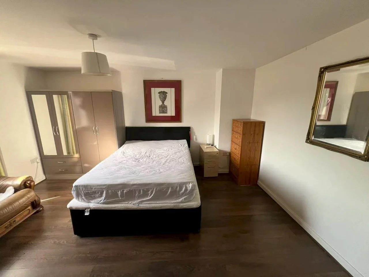 Flat Foleshill Road in Coventry