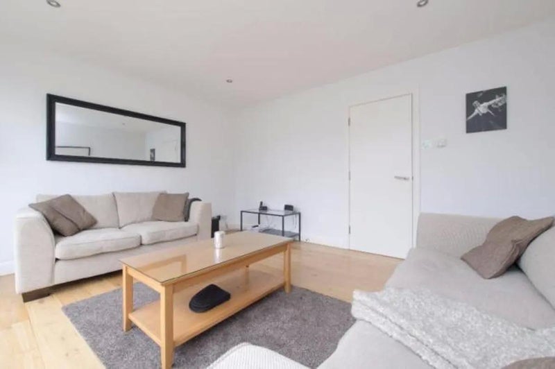 Room Tresham Crescent in City of Westminster