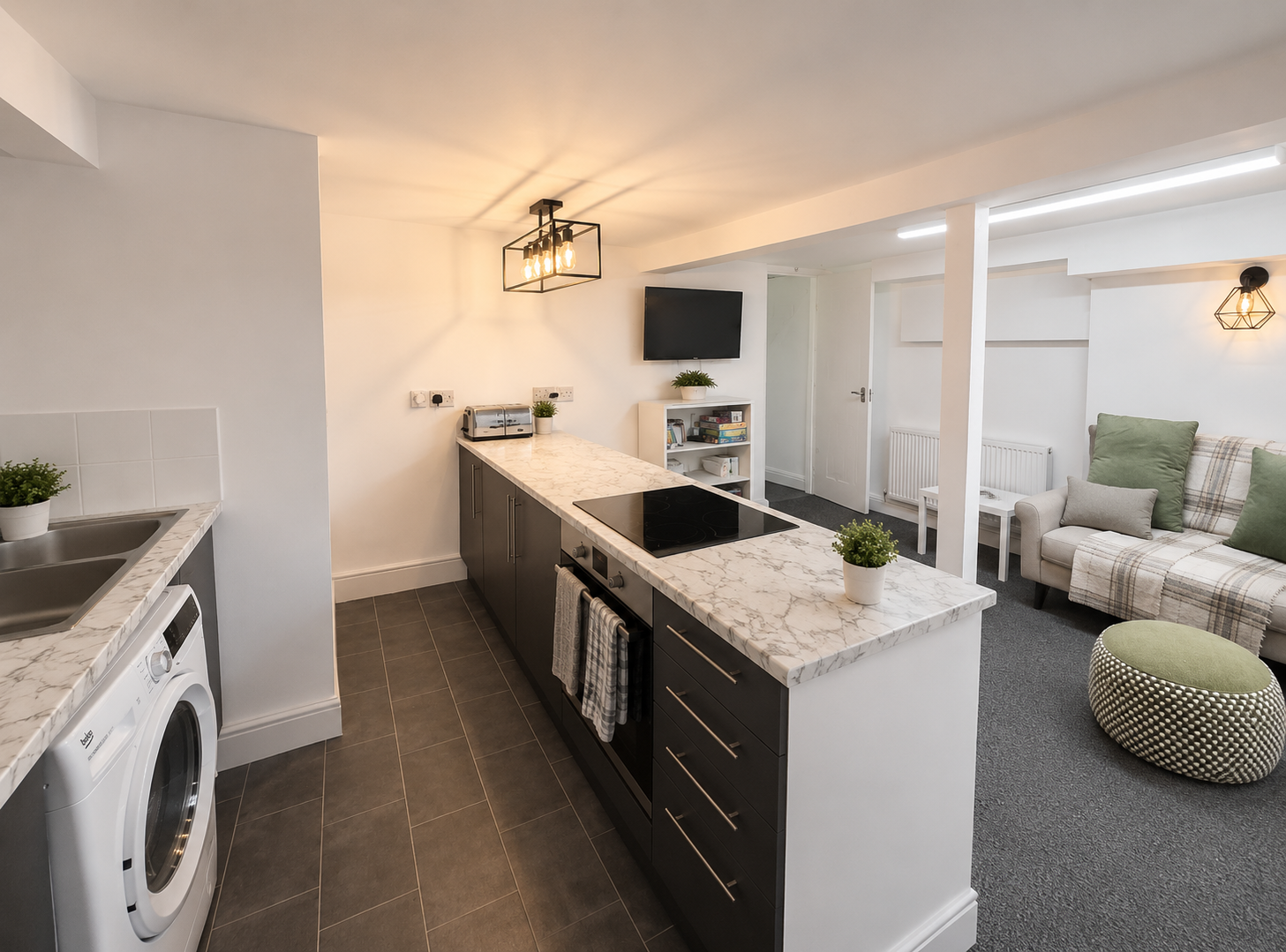 Flat Headingley Avenue in Leeds