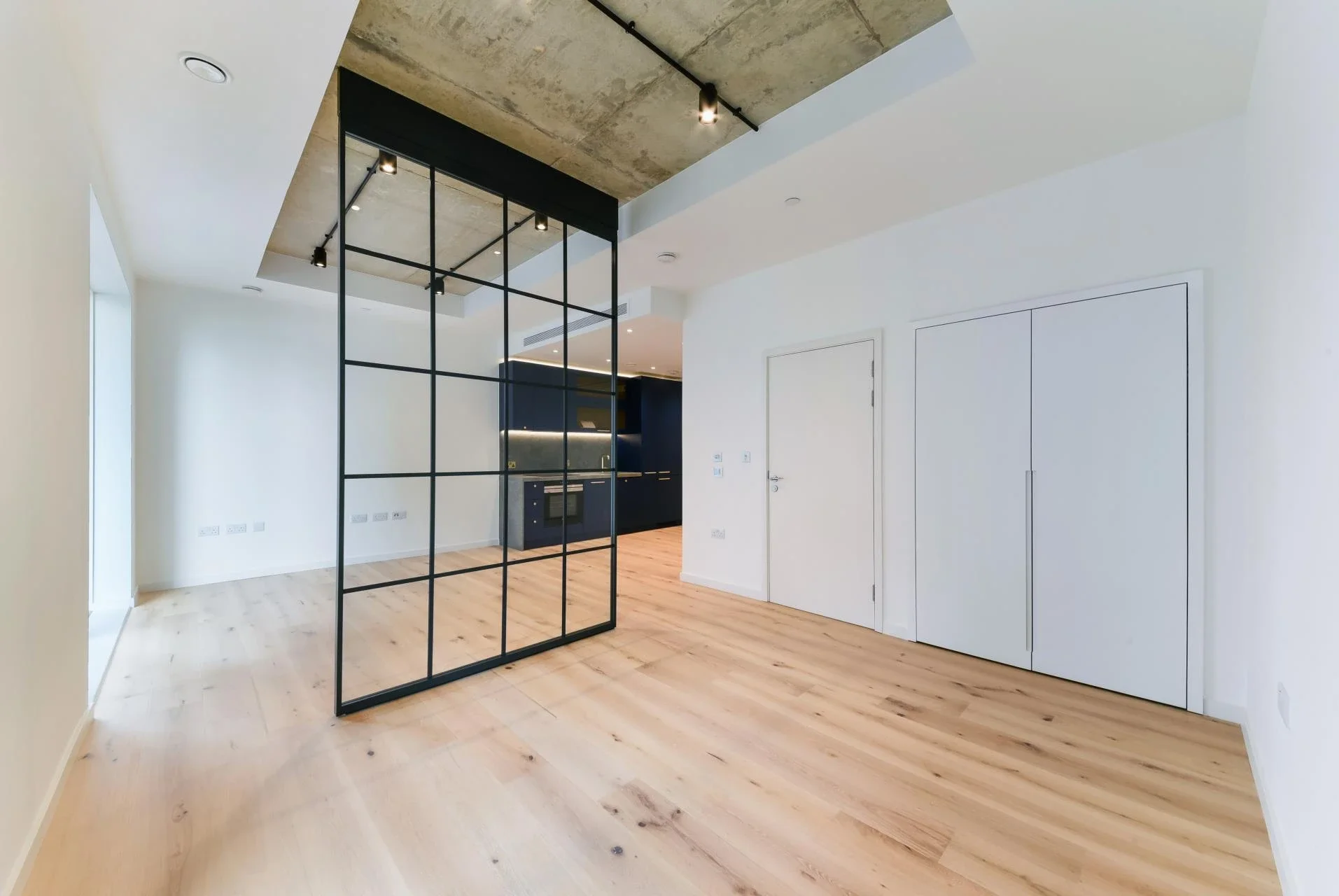 Flat Orchard Place in Greater London