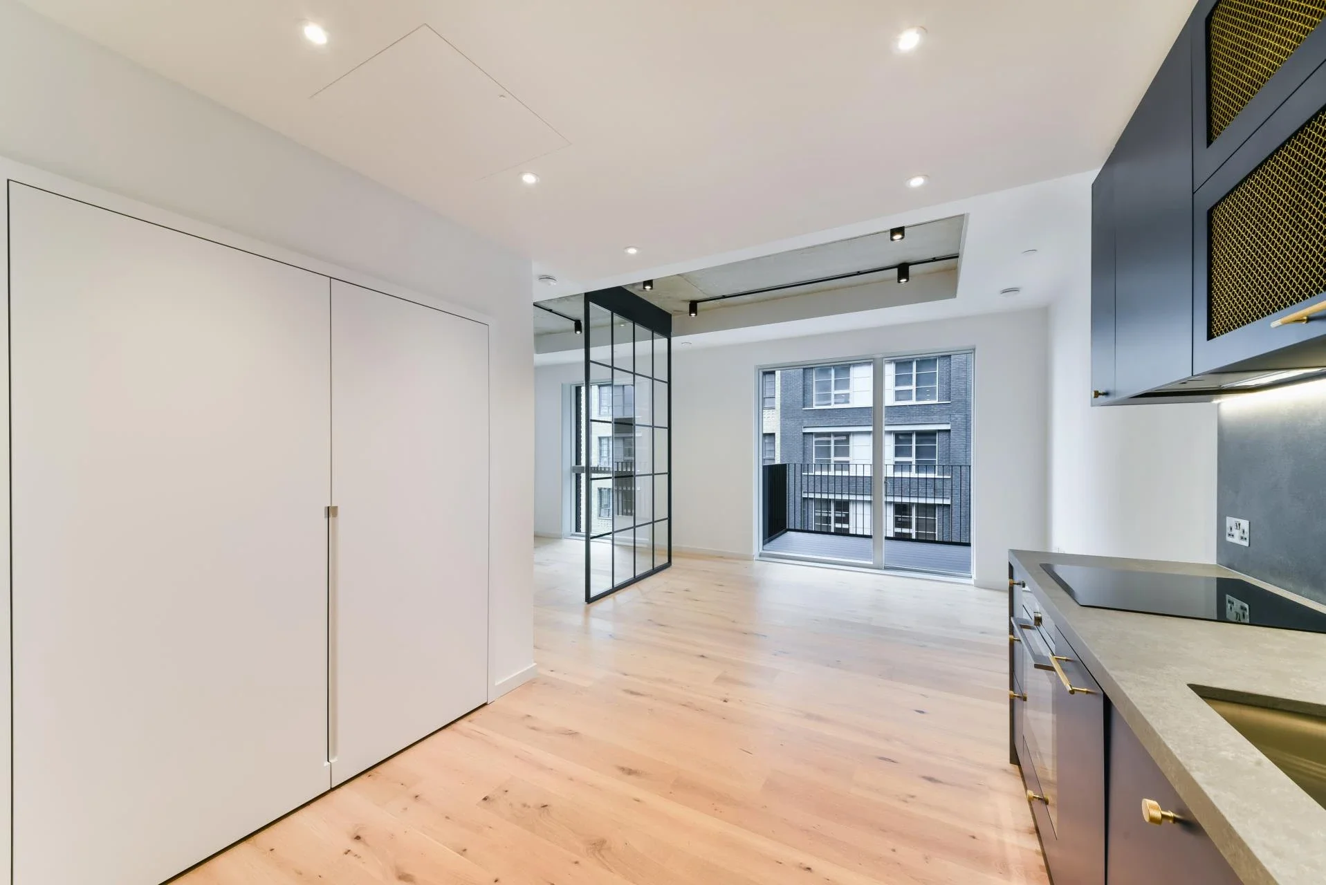Flat Orchard Place in Greater London