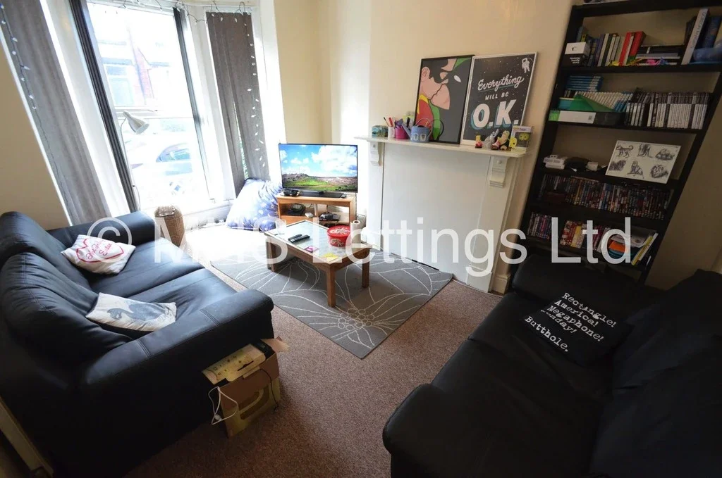 House Back Hessle Mount in Leeds