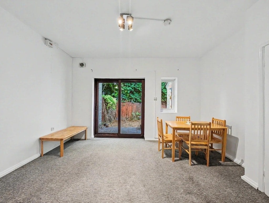 House Cedar Place in Greater London