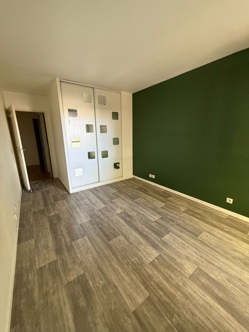 Flat Rue Albert Schweitzer in Chevilly-Larue