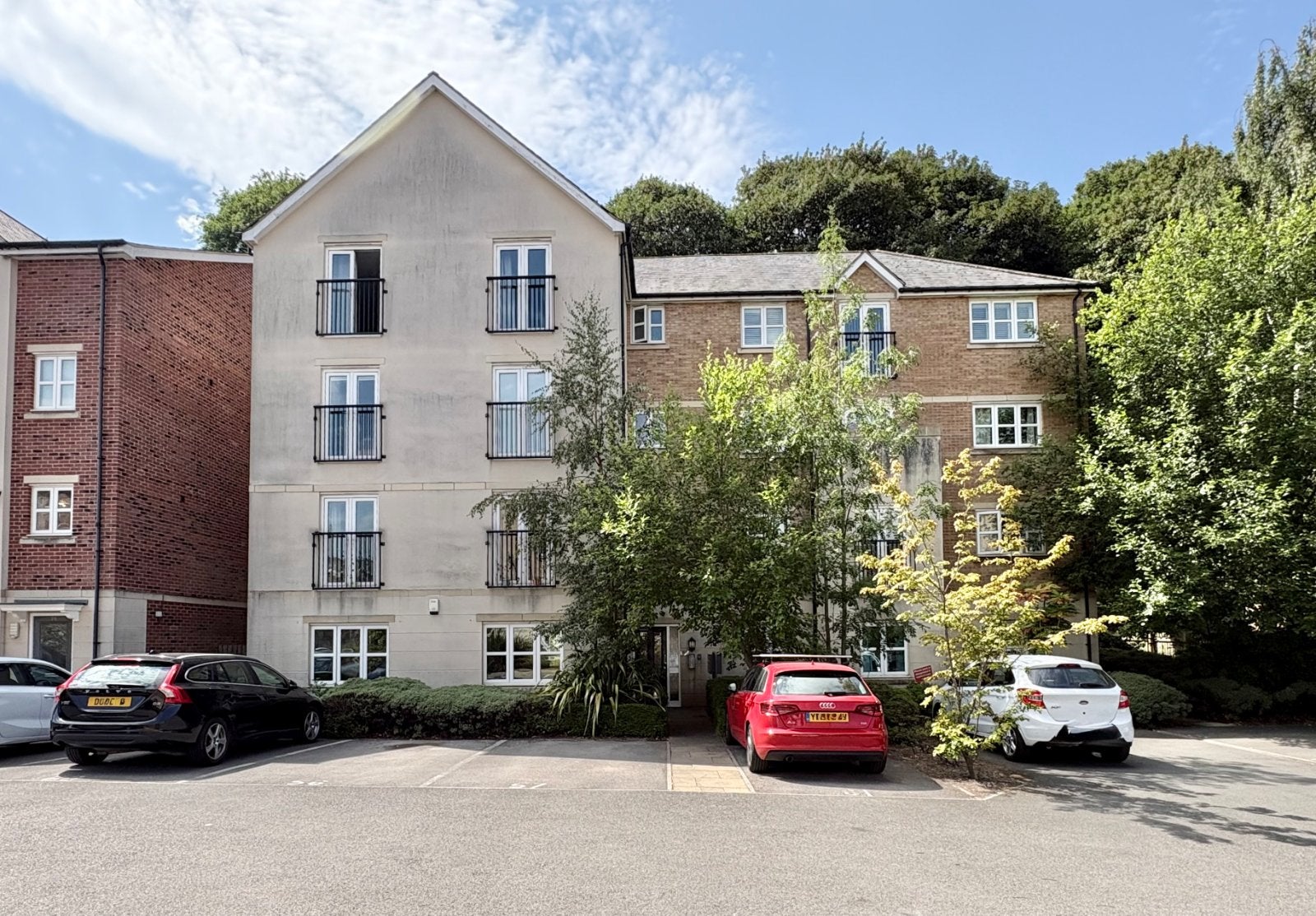 Flat Montgomery Avenue in Leeds