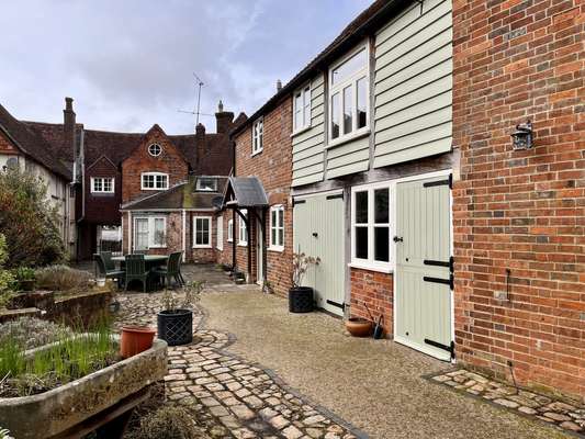 House Bridge Street in Hungerford