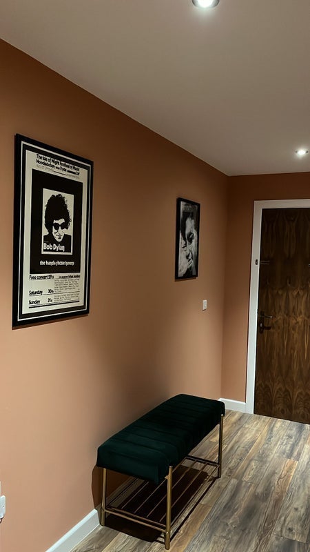 Room Sillavan Way in Salford
