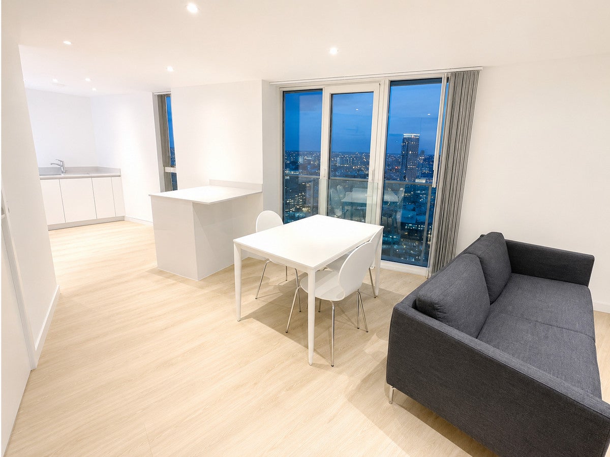 Flat Bedford Park in Greater London