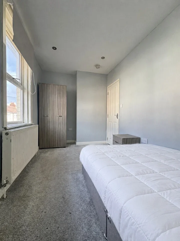 Room Albion Street in Swindon