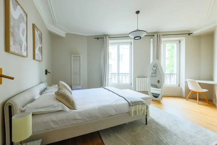 Flat Rue de la Roquette in Paris