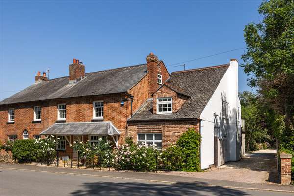 House Main Street in Tewkesbury