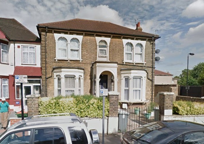 Flat Margery Park Road in Greater London