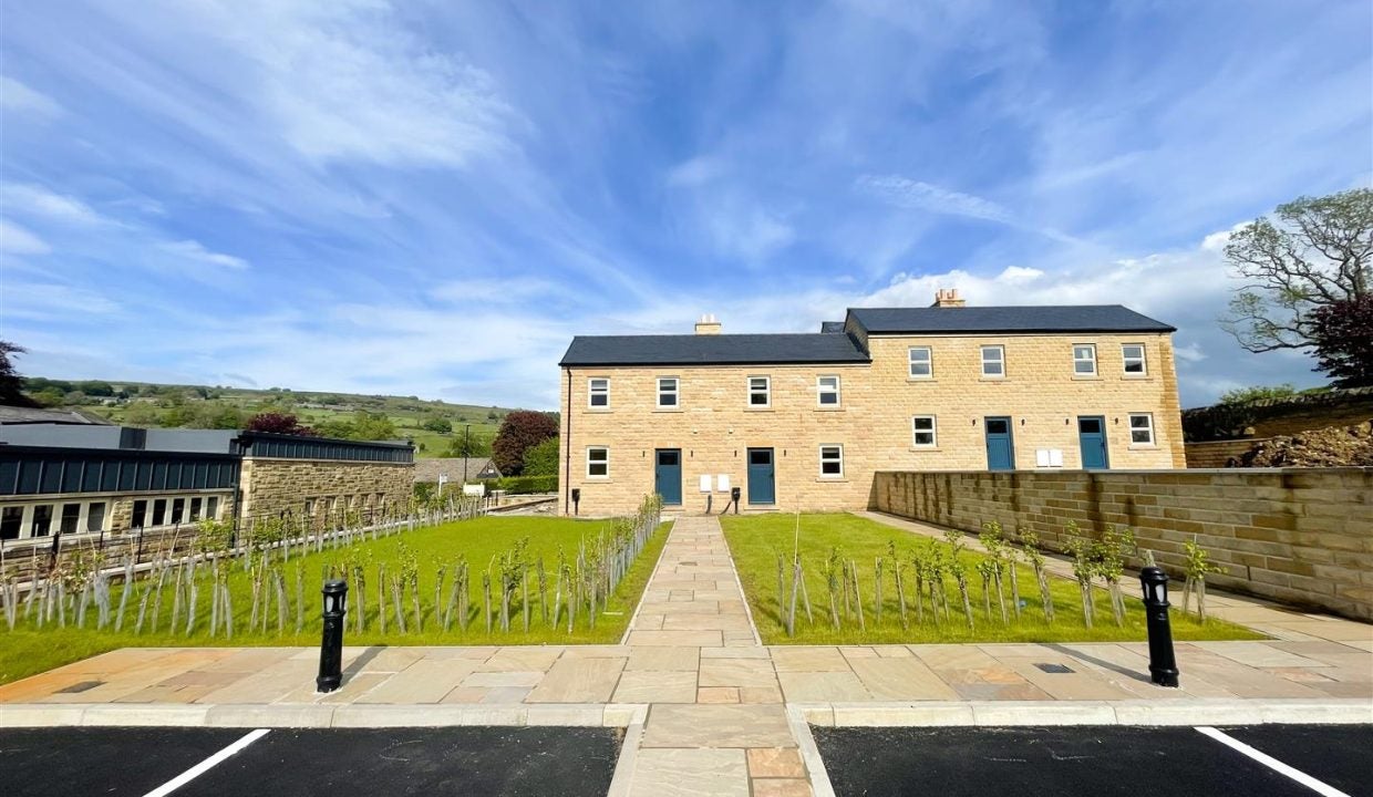 House Plumpton Lane in Sheffield
