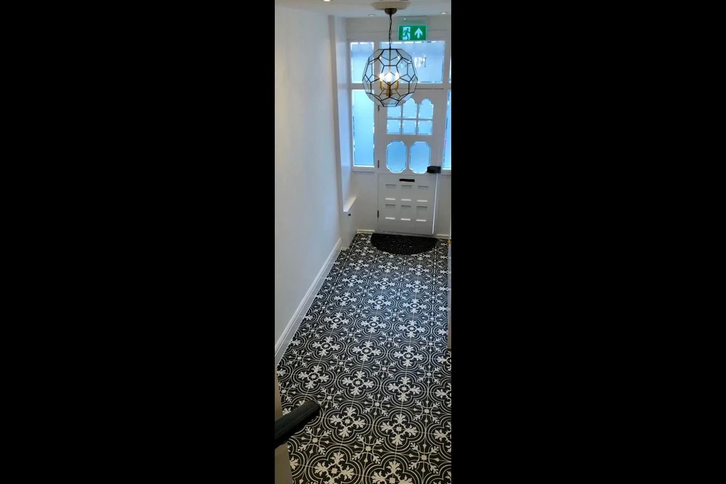 Flat Second Avenue in Greater London