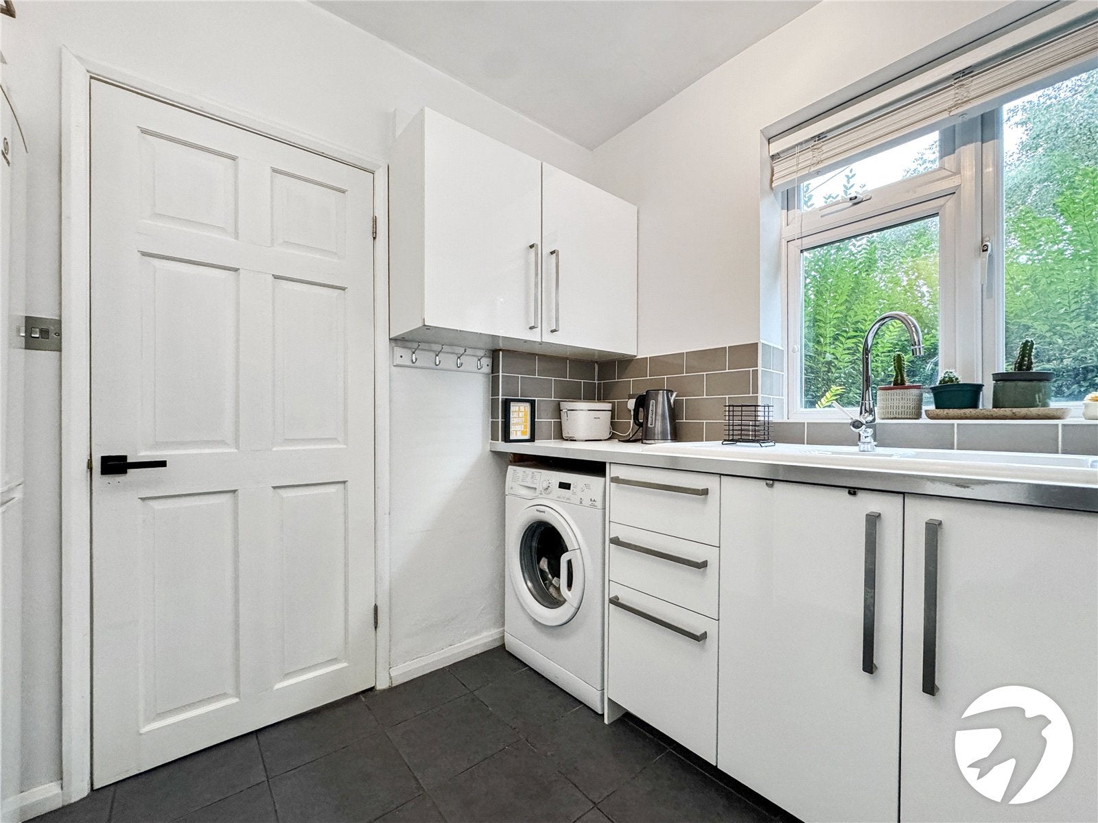Flat Silverdale in Greater London