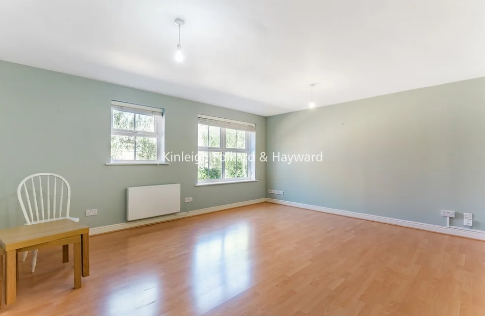 Flat Massingberd Way in Greater London