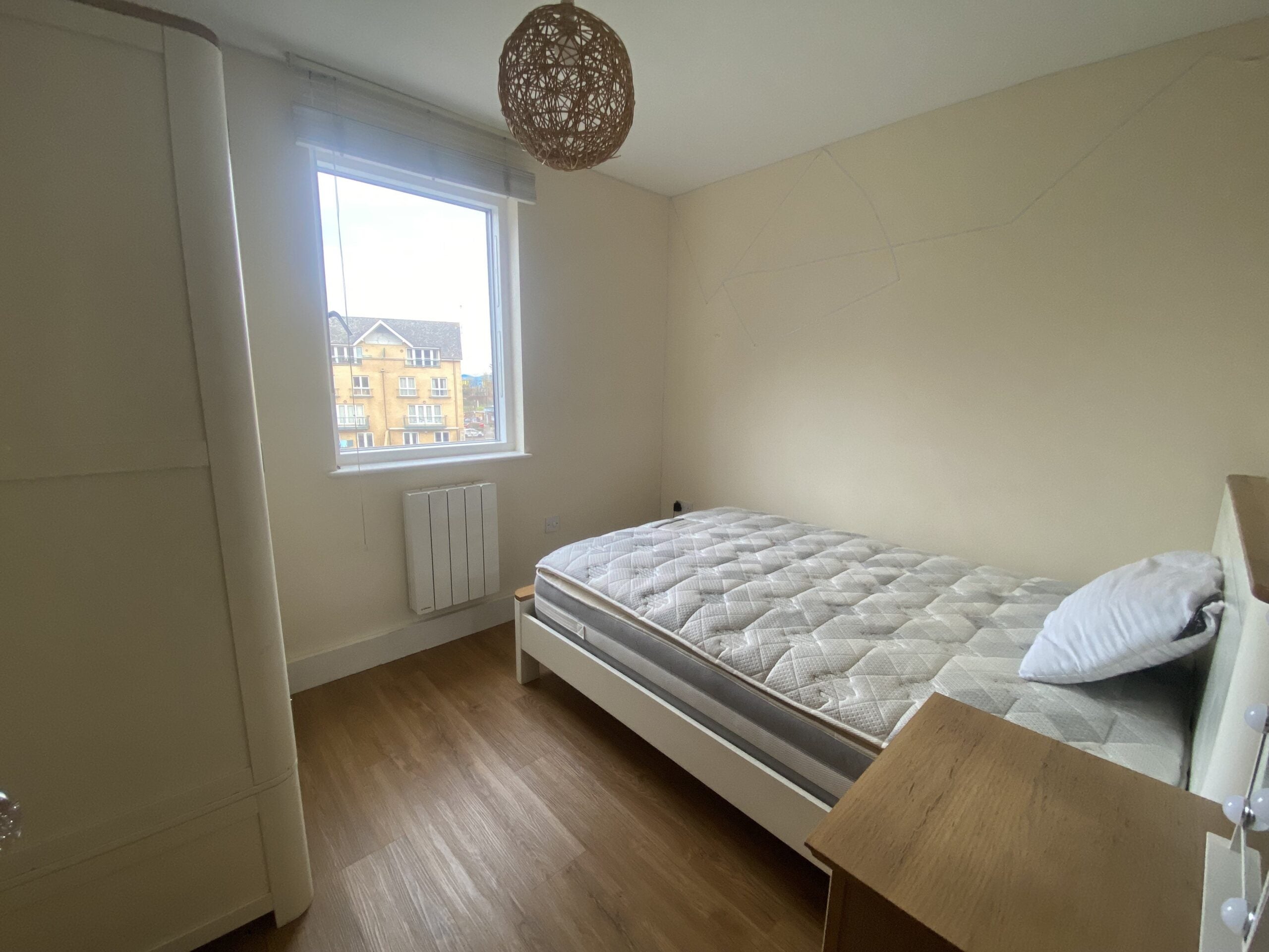 Flat Falcon Drive in Cardiff