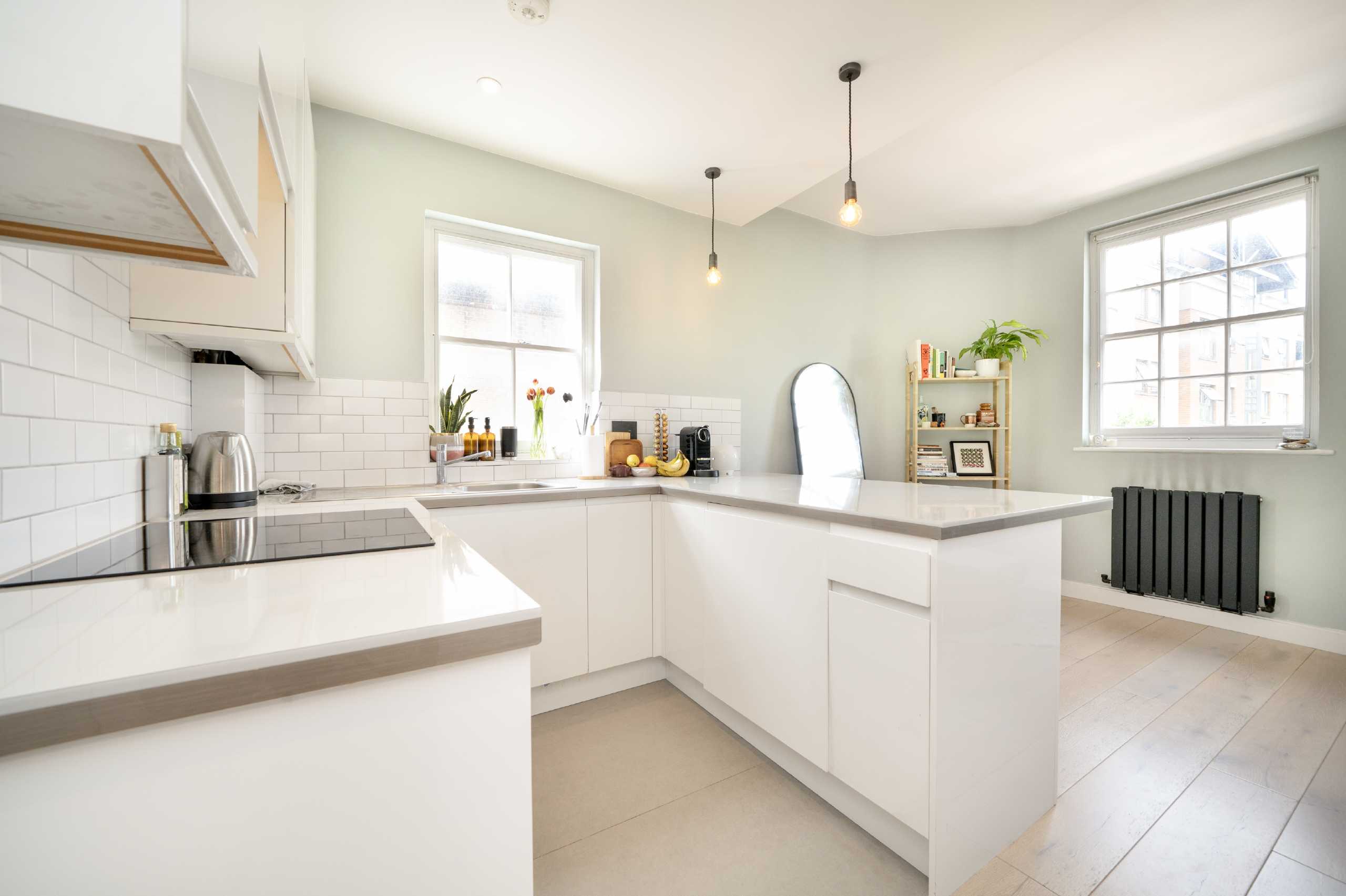 Flat Chepstow Road in City of Westminster