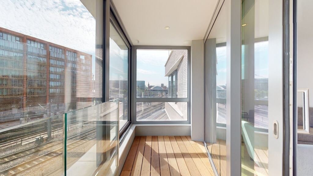 Flat Camley Street in Greater London