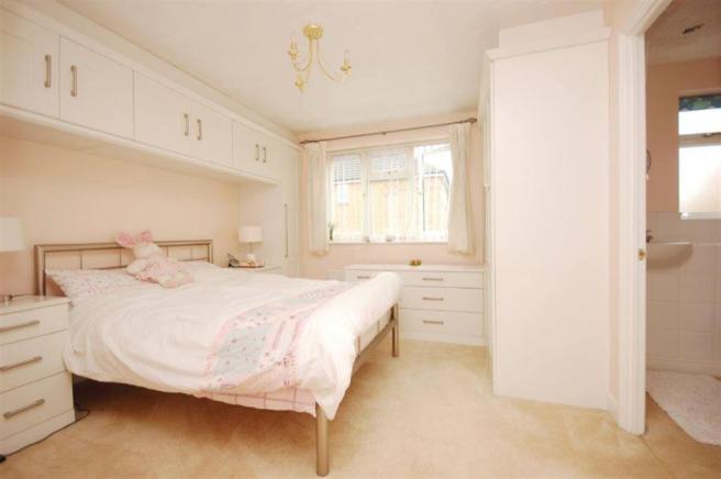 House Lampeter Close in Greater London