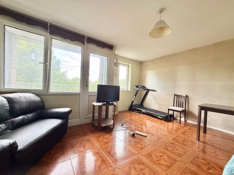 Flat Jamaica Road in Greater London