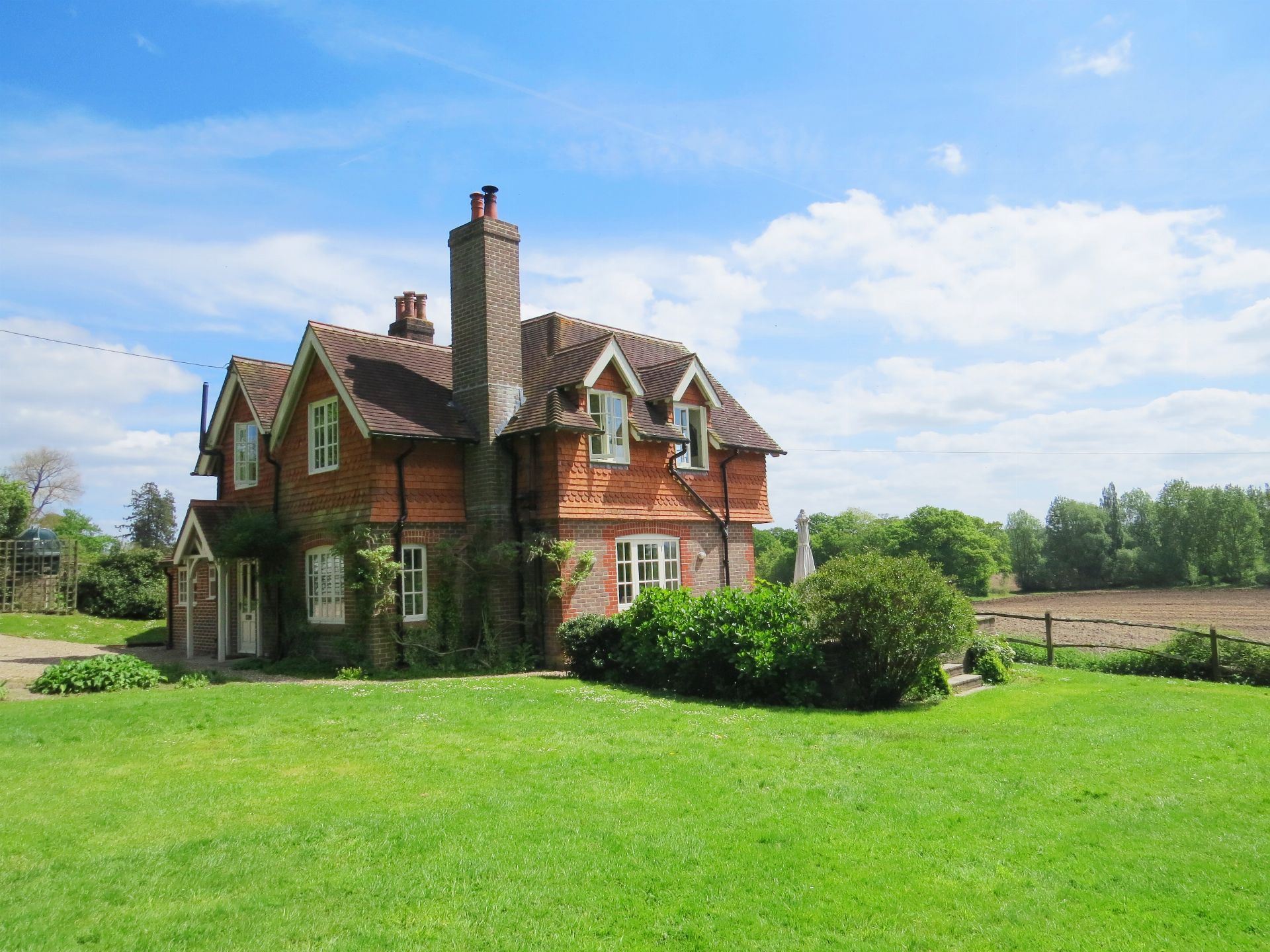 House Wheatham Lane in East Hampshire