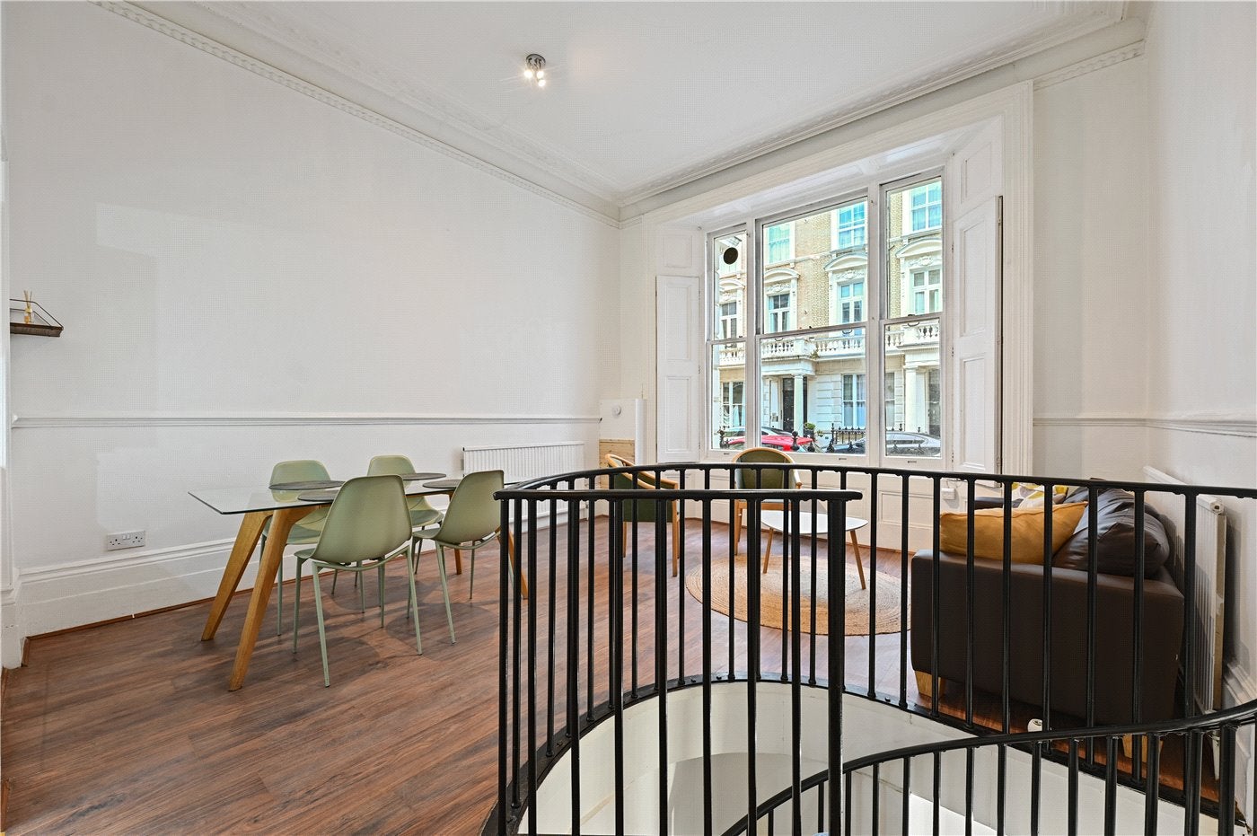 Flat Clanricarde Gardens in Greater London