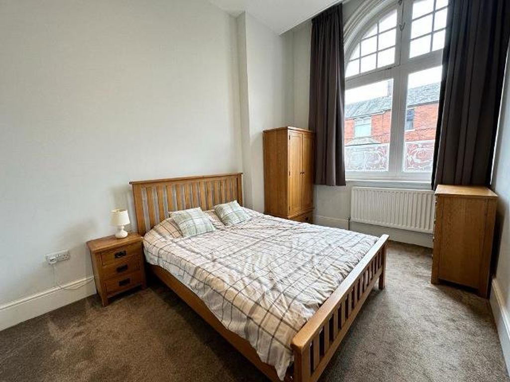 Flat Victoria Road in Barrow-in-Furness