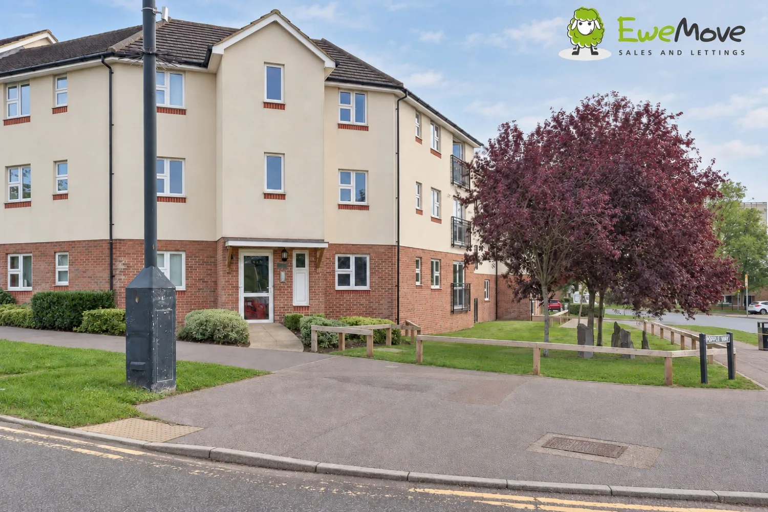 Flat Miller Way in Stevenage